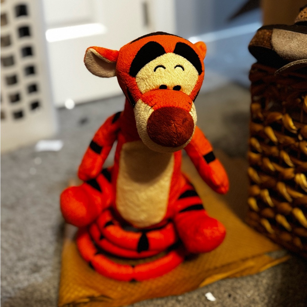 Vintage whinnie the‎ Pooh Tigger